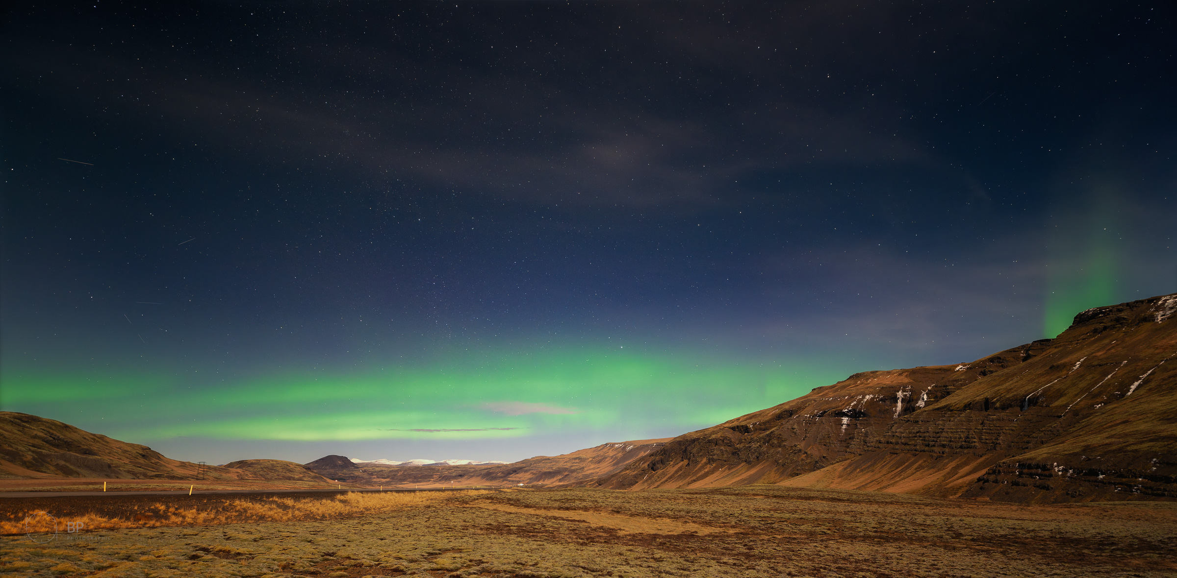 Aurora borealis panorama